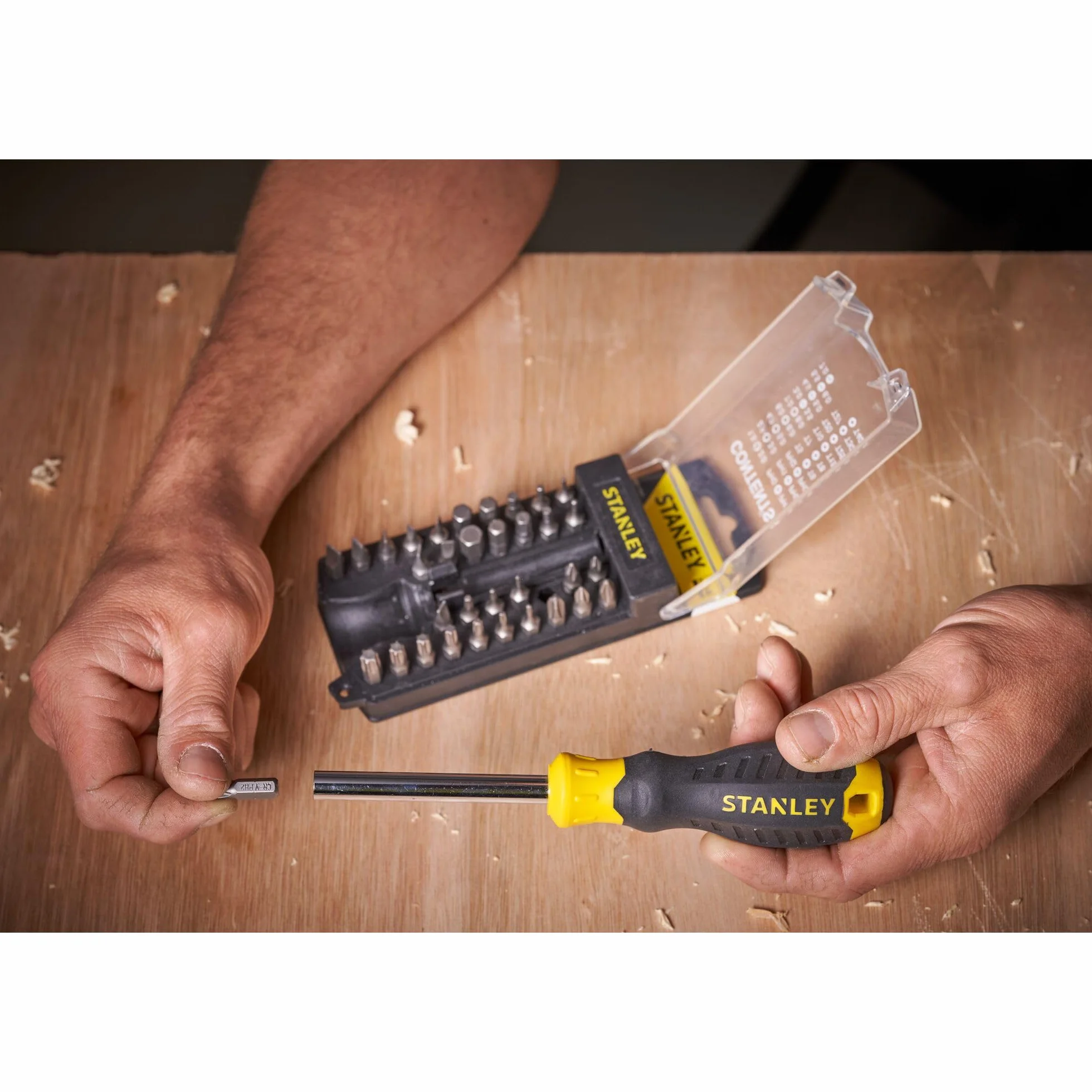 Stanley, Multibit - wkrętak/śrubokręt z zestawem bitów 34 szt., STHT0-70885