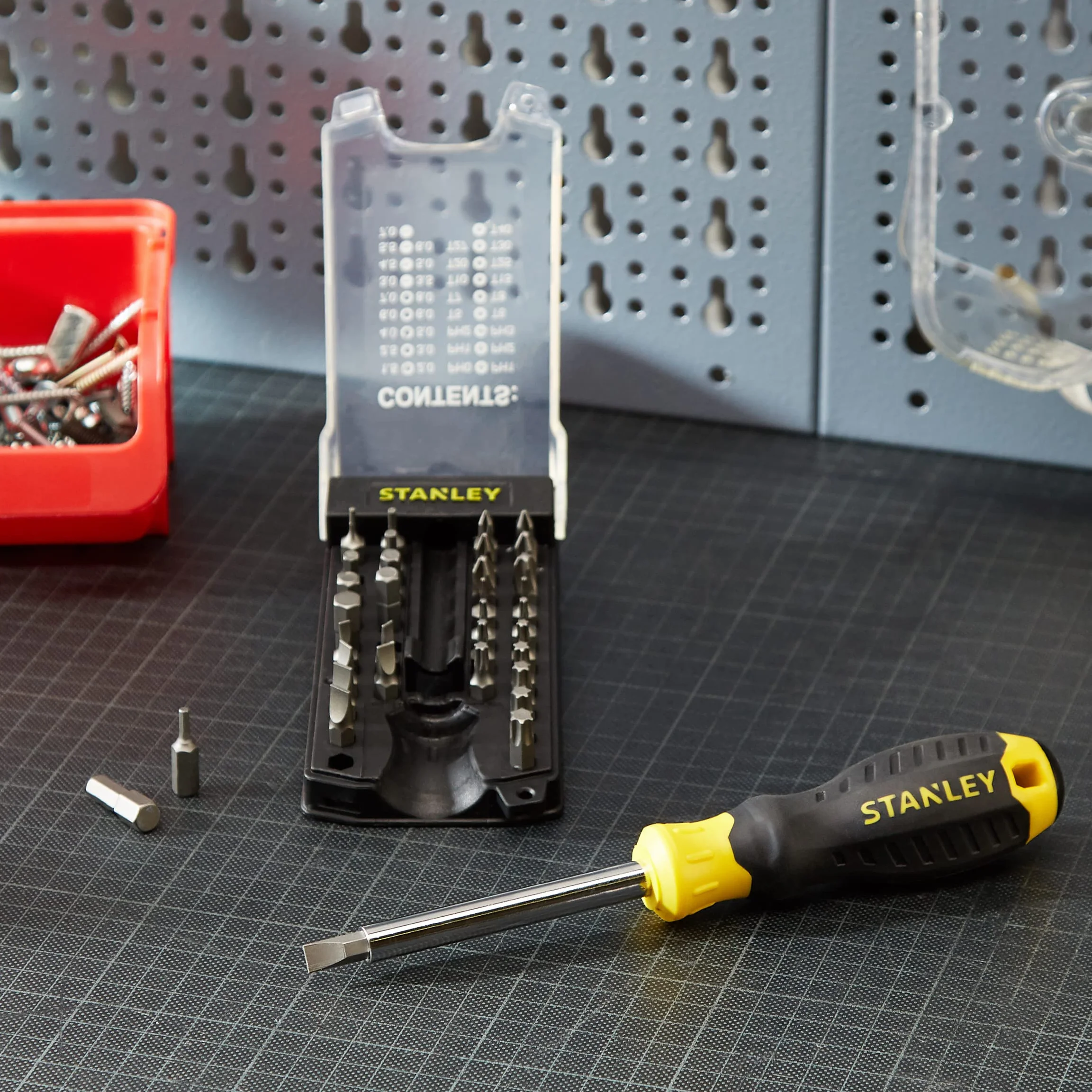 Stanley, Multibit - wkrętak/śrubokręt z zestawem bitów 34 szt., STHT0-70885